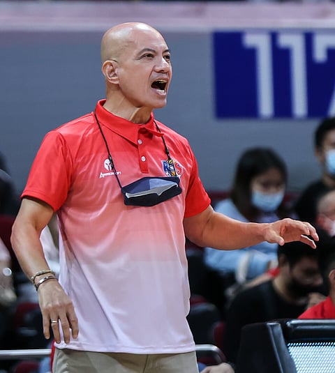 Rain or Shine head coach Yeng Guiao during the PBA Commissioner's Cup at the Mall of Asia Arena in Pasay, 28 September. Photo by Rio Deluvio