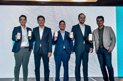 AC Health Head of Corporate Strategy RJ Recio, 917 Ventures Managing Director Vince Yamat, KonsultaMD CEO Cholo Tagaysay, AC Health President Paolo Borromeo, and Salud Interactiva Founder Jorge Woolf celebrate the new KonsultaMD superapp. | photograph courtesy of globe