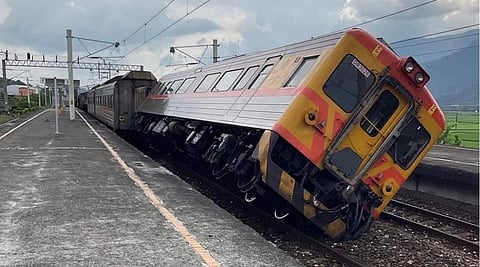 Strong quake strikes eastern Taiwan, Japan issues tsunami alert