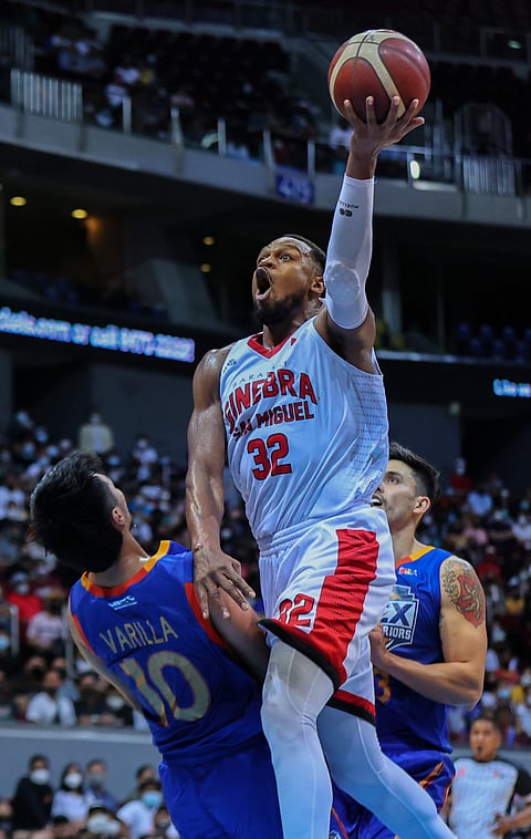 Photograph by Rio Deluvio for the daily tribune
JUSTIN Brownlee of Ginebra will bang bodies with bigger, stronger imports when the PBA Commissioner’s Cup opens on 21 September.