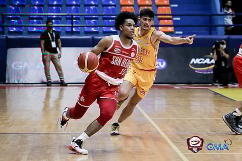 James Kwekuteye of San Beda University attacks the defense of Kenneth Villapando of San Sebastian College during their Season 98 NCAA men’s basketball game yesterday at Filoil EcoOil Arena. Photo courtesy of NCAA