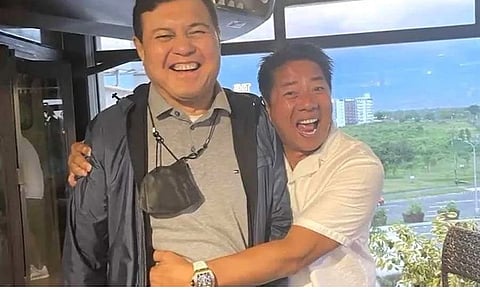 Ambs owner Manny Villar with the network’s primary talent, Willie Revillame.