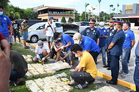 Photo courtesy of the Police Regional Office 3
Read more: https://newsinfo.inquirer.net/1664248/p408-million-worth-of-shabu-hidden-in-tea-packs-seized-in-pampanga#ixzz7etBhU9Cz
Follow us: @inquirerdotnet on Twitter | inquirerdotnet on Facebook