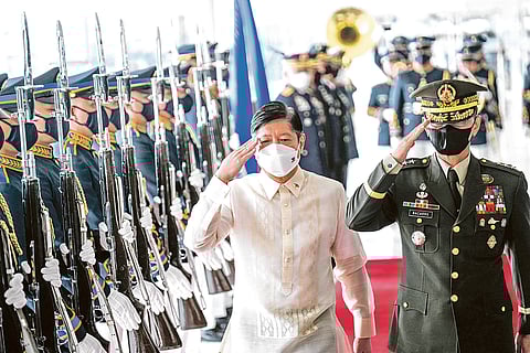Bon voyage President Ferdinand ‘Bongbong’ Marcos Jr. troops the line at NAIA Terminal 2 prior to his flight to Jakarta, Indonesia on Sunday for a state visit. | PHOTOGRAPH BY YUMMIE DINGDING FOR THE DAILY TRIBUNE @tribunephl_yumi