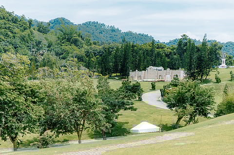 Golden Haven Cebu features manicured gardens and lush landscaping that harmonize with its Italian-inspired amenities. | Photograph courtesy of GOLDEN HAVEN