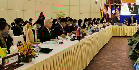 Trade Secretary Alfredo Pascual (center) graces the ASEAN Economic Ministers Business Advisory Council Consultation on Thursday, saying he welcomes the efforts of the private sector in supporting economic growth and development in the region. Such efforts include the private sector’s role in supporting the region’s response to the Covid-19 pandemic and climate change, as well as the call for investments in renewable energy. | Photograph courtesy of the DTI