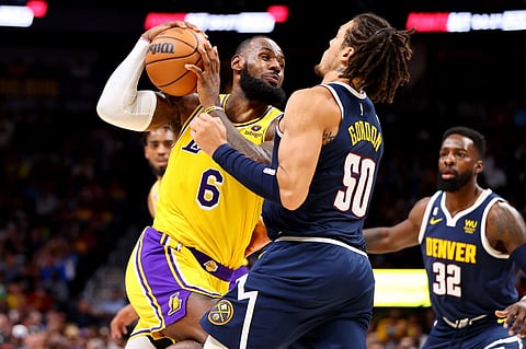Lebron James fails to lead the Los Angeles Lakers to their first victory following a 110-99 loss to the Denver Nuggets in the regular season of the NBA. Photo by Jamie Schwaberow / GETTY IMAGES NORTH AMERICA / Getty Images via AFP