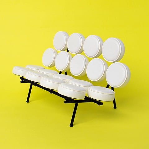 Marshmallow
Sofa, 1956, George Nelson.