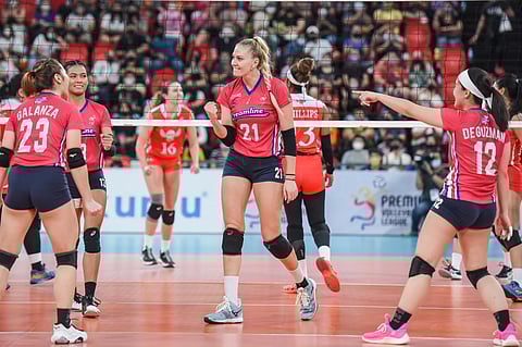 Creamline escapes Petro Gazz for share of lead