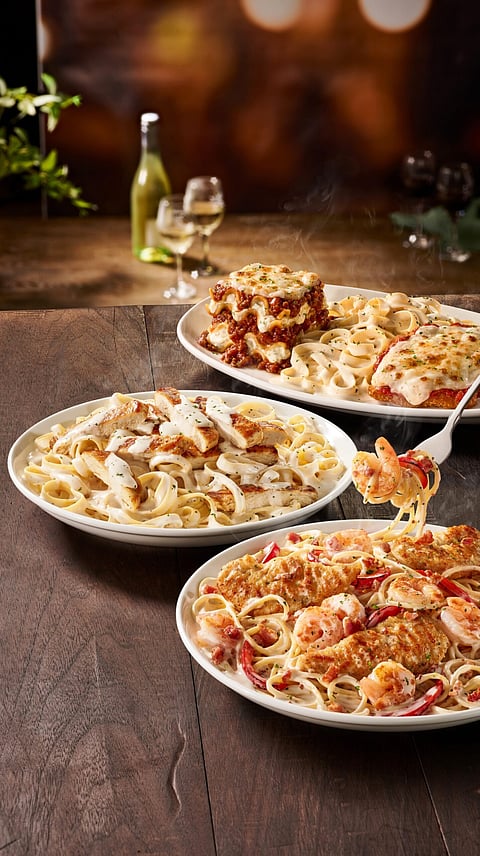 Photographs courtesy of Olive Garden
(from top): Tour Of Italy, Chicken Alfredo, and Shrimp Scampi.