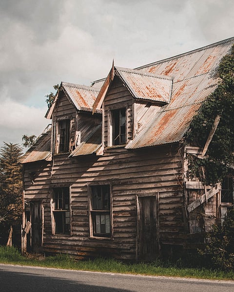Photograph courtesy of pexels/josiah farrow
HAUNTED houses are a lot cheaper in pricing.