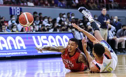 Jamie Malonzo attempts to make heads turn anew when Ginebra battles Meralco today in the PBA Commissioner’s Cup at the Smart Araneta Coliseum. | Photograph by Rio deluvio for the daily tribune @tribunephl_rio