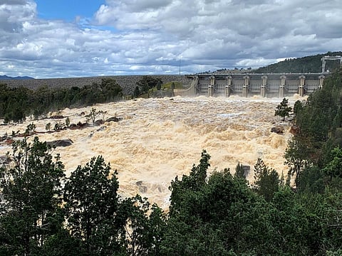 ‘Wall of water’ sweep away houses, cars