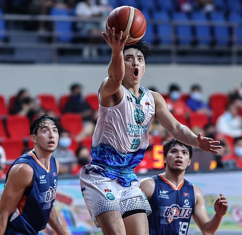 Photo by Rio Deluvio