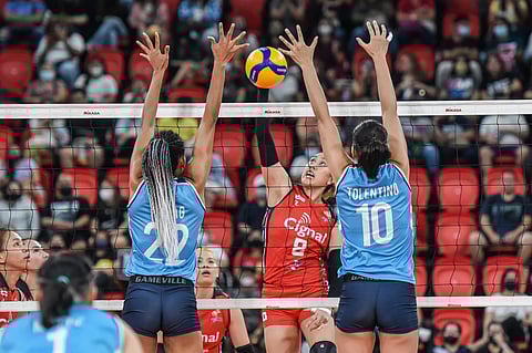 Cignal won, 17-25, 25-22, 25-18, 25-14, to become the last squad to enter the semifinals. Photo courtesy of PVL