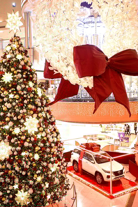 Shop & Win: The 12 Gifts of Christmas Raffle Promo is Lifemalls by Filinvest’s biggest Christmas raffle, where a lucky winner can bring home a 2023 Toyota Fortuner.