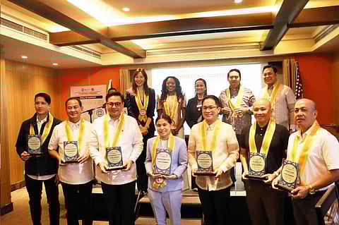 US Embassy INL Director Kelia Cummins and representatives from Philippine government agencies witness the awarding of local champions in drug-abuse coalition work at the recently held 5th National Conference of Anti-Drug Abuse Coalitions in Makati City. (Photo courtesy of US Embassy)