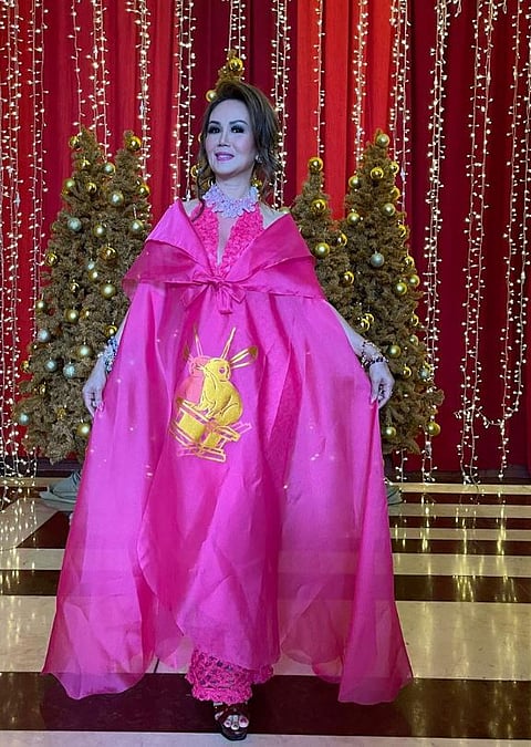 PHOTOGRAPHS COURTESY OF Frigga
Marites allen’s Golden Zodiac books, feng shui planner, and almanac are annually updated to include important indications for the Chinese New Year and how to use them as guides for prosperity and success during any given year.