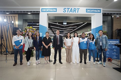(From left to right) Nic Roxas, Expansion Leader, Decathlon Philippines; Fritz Lee, Business Development Manager, SM Supermalls; Lea Sta Ana, Regional Operations Manager, SM Supermalls; Johanna Rupisan, Senior AVP for Operations, SM Supermalls; Eric Guinard, Chief Financial Officer, Decathlon Philippines;
Quezon City Mayor Joy Belmonte; Janella Landayan, Store Leader, Decathlon Fairview; Geoff Tugade, Expansion Manager, Decathlon Philippines; Fides Sarmiento, Operations Leader, Decathlon Fairview; and Severino Mendoza, Regional Leasing Manager, SM Supermalls (Photo courtesy of SM Supermalls)