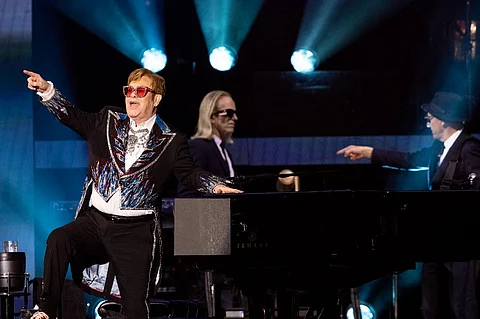Sir Elton John onstage during the "Farewell Yellow Brick Road" tour at Dodger Stadium on 17 November 2022 in Los Angeles, California. (Photo by SCOTT DUDELSON / Getty Images North America / AFP)