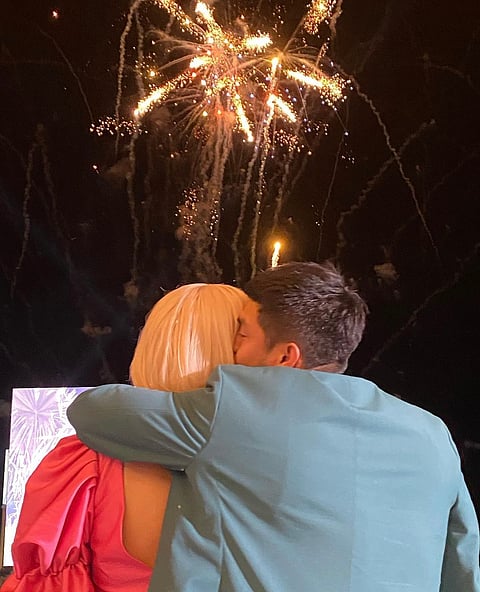 Photograph courtesy of IG/PRAYBEYTBENJAMIN
Ion Perez and Vice Ganda enjoying the fireworks.