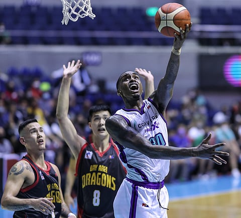 Converge's Quincy Miller scores against Bay Area during the PBA Commissioner's Cup at the Smart Araneta Coliseum, October 7, 2022. Photo by Rio Deluvio