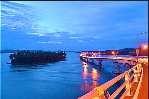 Photograph courtesy of creative commons/ryomaandres/cc by-sa 3.0san Juanico at night.