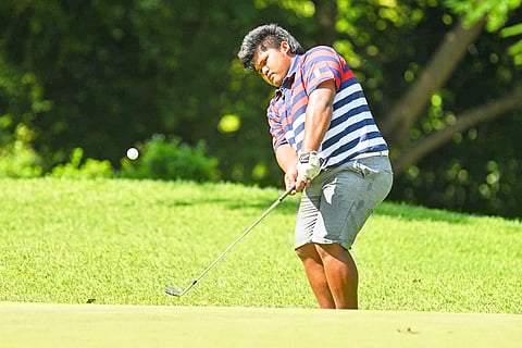 PHOTOGRAPH COURTESY
OF PILIPINAS GOLF TOURNAMENTS
EDISON Tabalin is the latest talent to come out of Davao City.