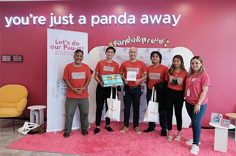 foodpanda Philippines Public Affairs and Sustainability Manager Rose Romero; foodpanda Philippines CSR & Sustainability Specialist Jackie Diola; foodpanda Philippines Public Relations Head Jerome Mangahas; foodpanda Philippines Senior Head of Logistics Snehasis Despande; foodpanda Philippines Managing Director Daniel Marogy; National Bicycle Organization (NBO) Founder/Director Benedict Camara; NBO Bike Lessons Head Rizalyn Abejero; NBO Push Bike Racing Race director Mark Eduardson Nunez; NBO Volunteer Instructor Jun Reynales; NBO Volunteer Instructor Polo Mendoza) | photograph courtesy of foodpanda