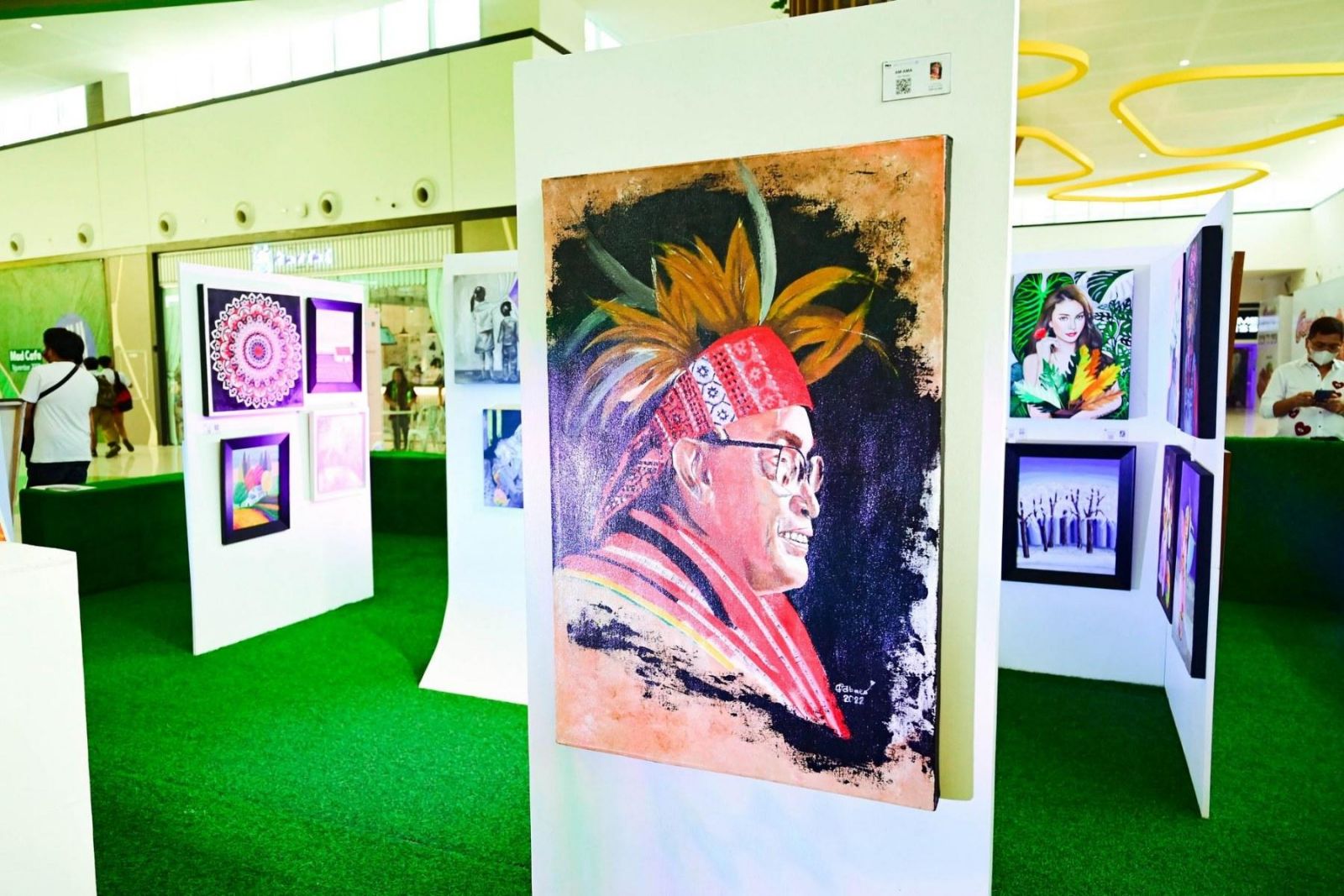 The Baguio City-based Pasakalye Group of Artists (PGA) recently held “Pandegka,” its first SM art exhibit outside the Cordilleran region at the SM City Grand Central in Caloocan City.