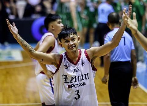 Photo by Rio Deluvio