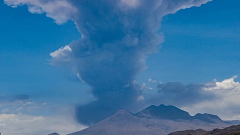 Chile volcano shoots plume