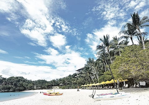 SHANGRI-LA’s exclusive beachfront, “a tumbling away” from Movenpick and a 10-minute walk from Crimson.