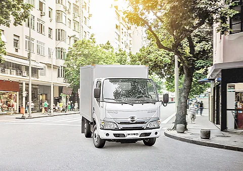 PHOTOGRAPH COURTESY OF HINO
Powered by the Toyota 1GD-FTV engine, the truck generates 144hp output and pulls up to 300N-m of torque.