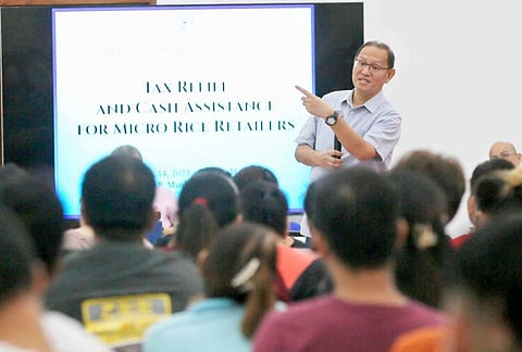 Photograph by Analy Labor for the Daily Tribune @tribunephl_ana
MARIKINA Mayor Marcelino Teodoro talks to rice retailers of the Marikina Public Market at the city’s Convention Center on Thursday where he disclosed measures to help them on the issue of rice price ceiling.