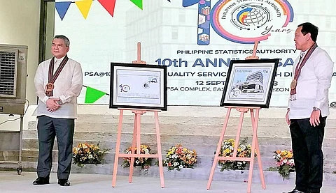 PHOTOGRAPH COURTESY OF PHILPOST
POSTMASTER General Luis D. Carlos (right) and Undersecretary Claire Dennis S. Mapa, Philippine Statistics Authority National Statistician and Civil-Registrar General unveil the commemorative stamps to celebrate PSA’s decade of genuine public service themed ‘PSA @ 10 Providing Quality Services through Digital Transformation’ on 12 September.