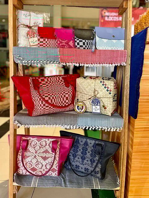 Bags and purses (Photo from Tela de Bonita)