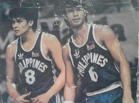 Jojo Lastimosa (right) and Alvin Patrimonio play together in the 1986 and 1987 all-amateur Philippine men's basketball team.
