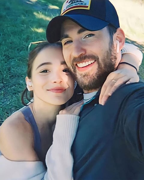 The ‘Knives Out’ actor made their relationship Instagram-official in 2021. | PHOTOGRAPH COURTESY OF IG/chris evans