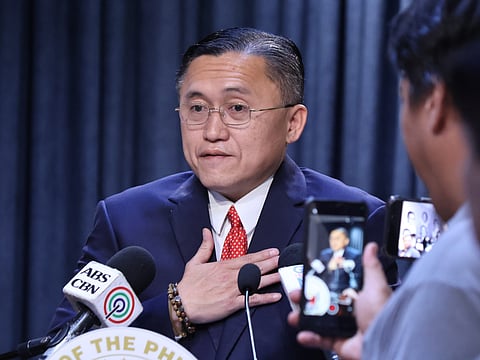 FILE PHOTO: Senator Christopher "Bong" Go answers media queries. | PHOTOGRAPH BY Dianne Bacelonia FOR THE DAILY TRIBUNE