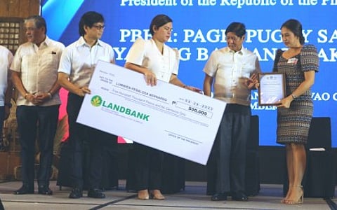 BBM, Sara honor 6 CSBP heroes