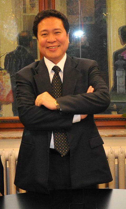 Rustico dela Fuente dedicates life to OFWs’ welfare. | PHOTOGRAPH COURTESY OF RUSTICO DELA FUENTE