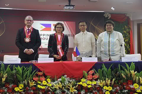 DMW Officer-in-Charge Hans Leo J. Cacdac, together with State Secretary Susanne Kraus-Winkler of the Austrian Federal Ministry for Labor and Economy (BMAW) signed a Memorandum of Understanding (MOU) that will provide employment opportunities for Filipinos while addressing Austria’s shortage of skilled workers.
