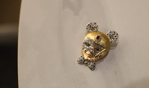 A MARRIAGE
of traditional and contemporary aesthetics.