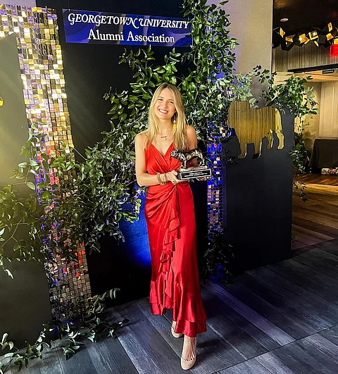 Natalia Peña, International Volunteer of the Year.