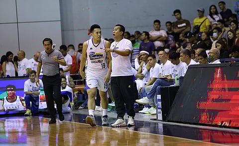 Coach Chito Victolero and the Magnolia Hotshots are locked in to win a PBA crown. (PBA Media Bureau)