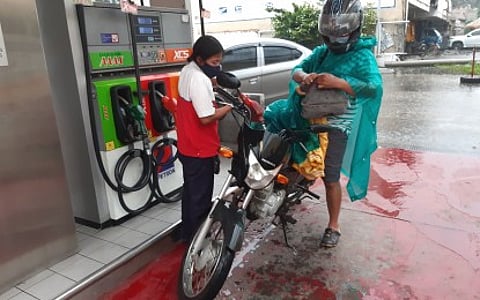 Oil prices surge amid ME conflict
