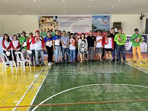 Bong Go assists displaced workers in Batangas