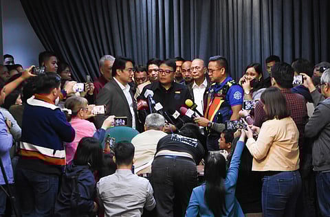 MMDA apologizes to Revilla over EDSA carousel dispute