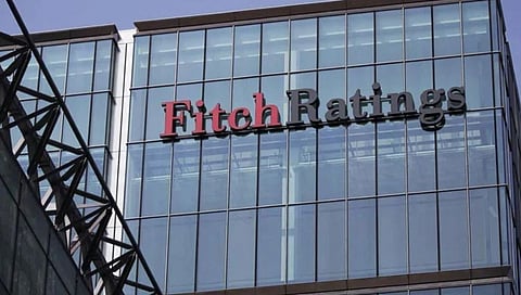 Fitch keeps invest grade; outlook stable